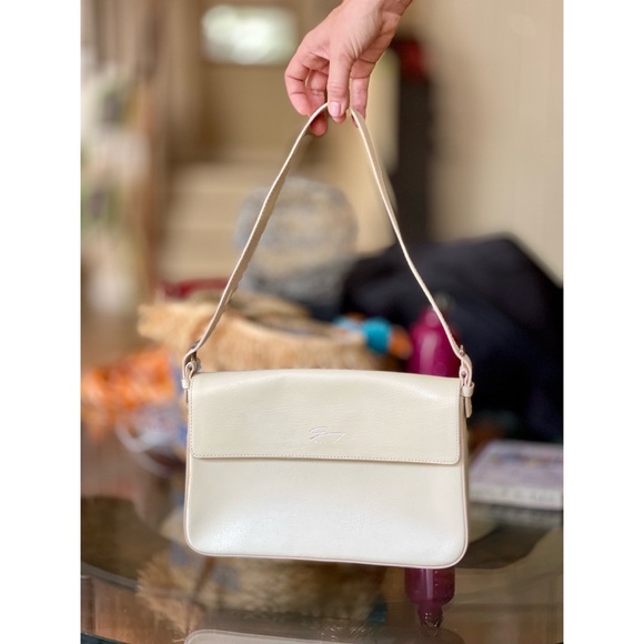 Genny purse - Picture 6 of 9